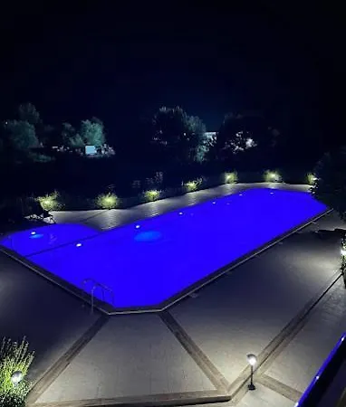 Azur 24 *