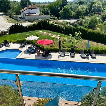 Azur 24 Apartment *
